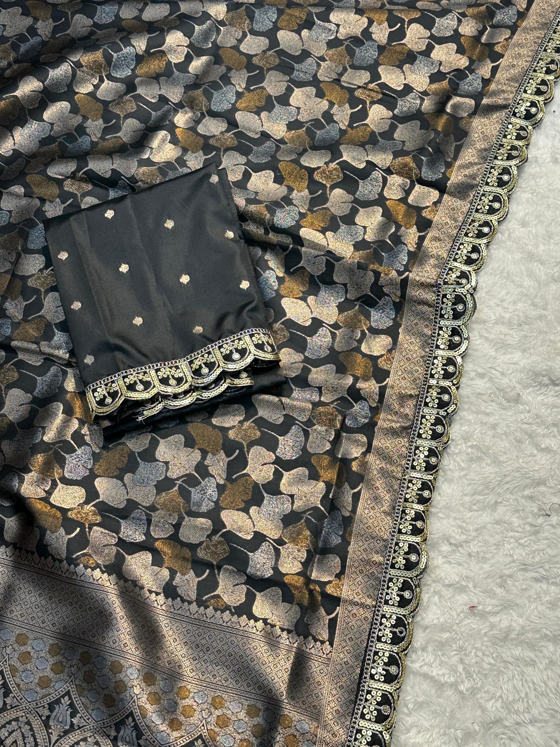 Product Image - Elegant Pure Soft Silk Saree with Embroidery
