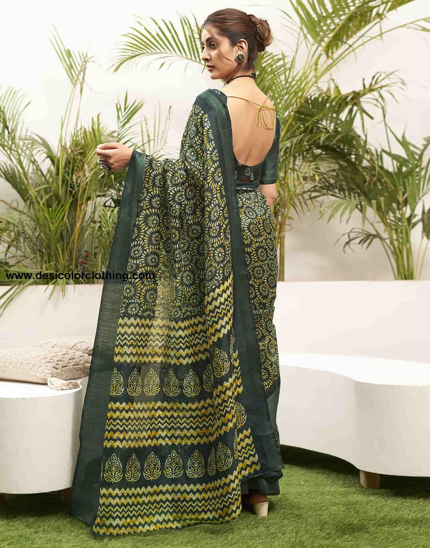 Dark Green Cotton Printed Saree