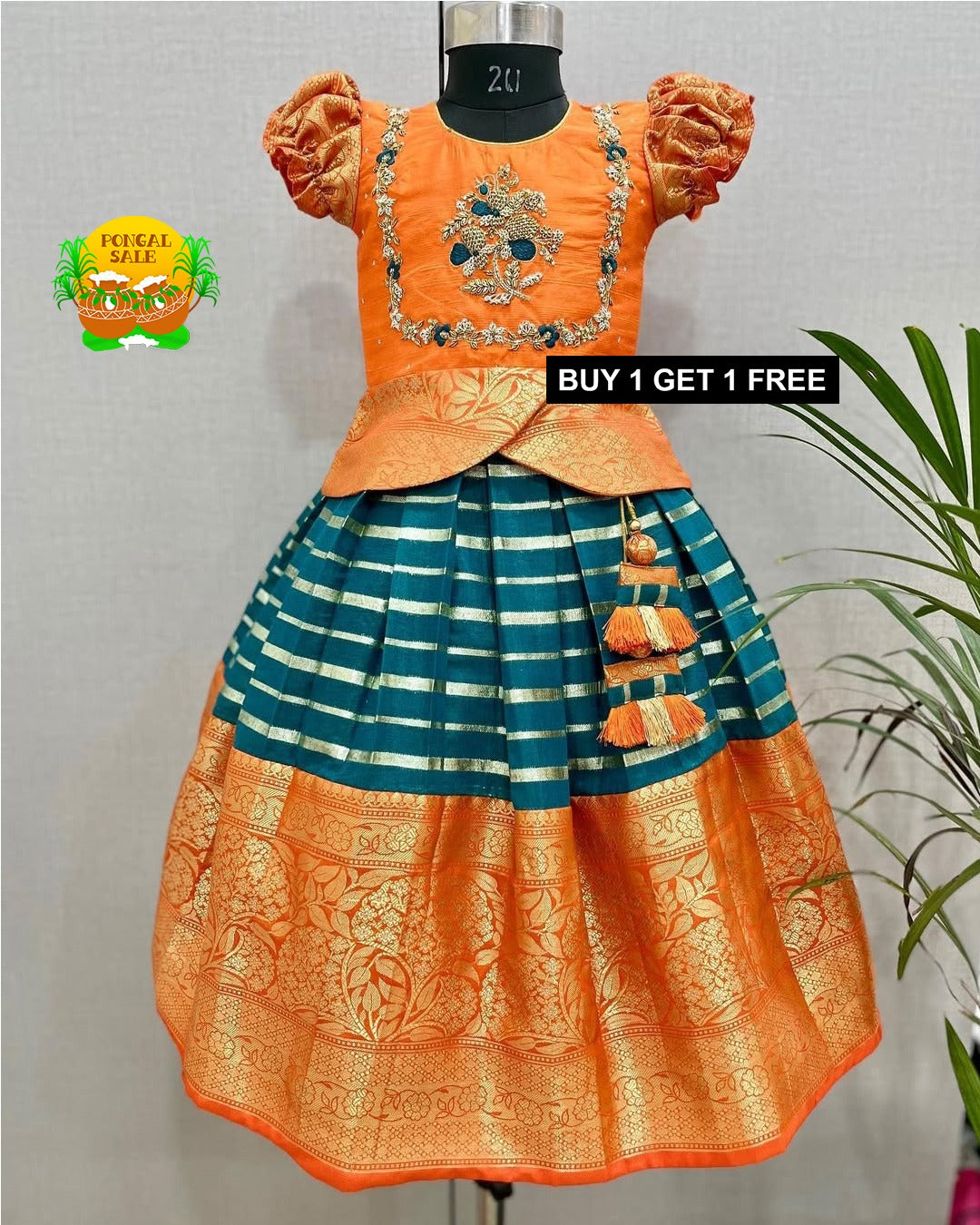 Product Image - Elegant Designer Georgette Saree for Festive and Wedding Wear
