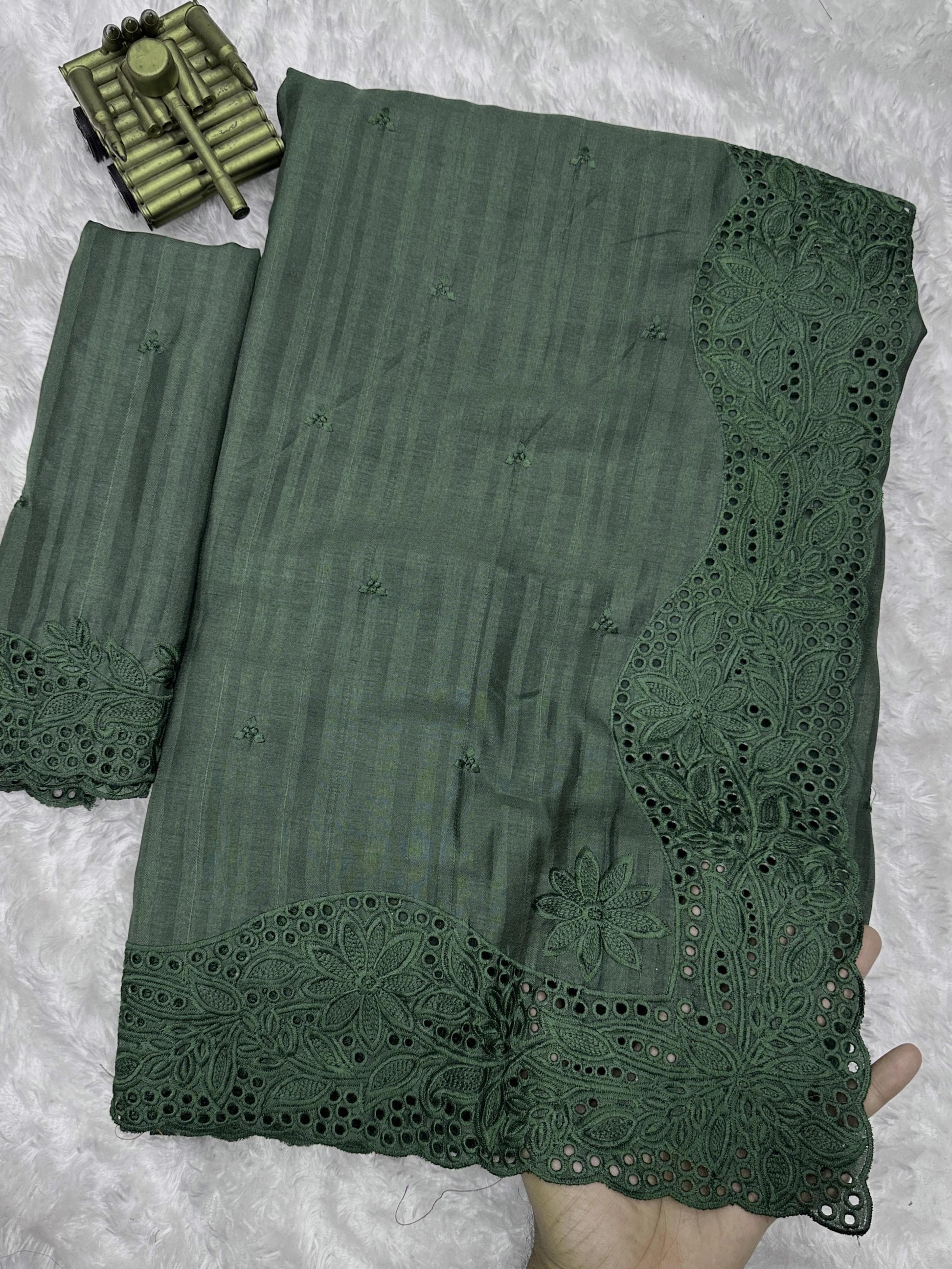 Product Image - Elegant Visca Slub Silk Designer Saree