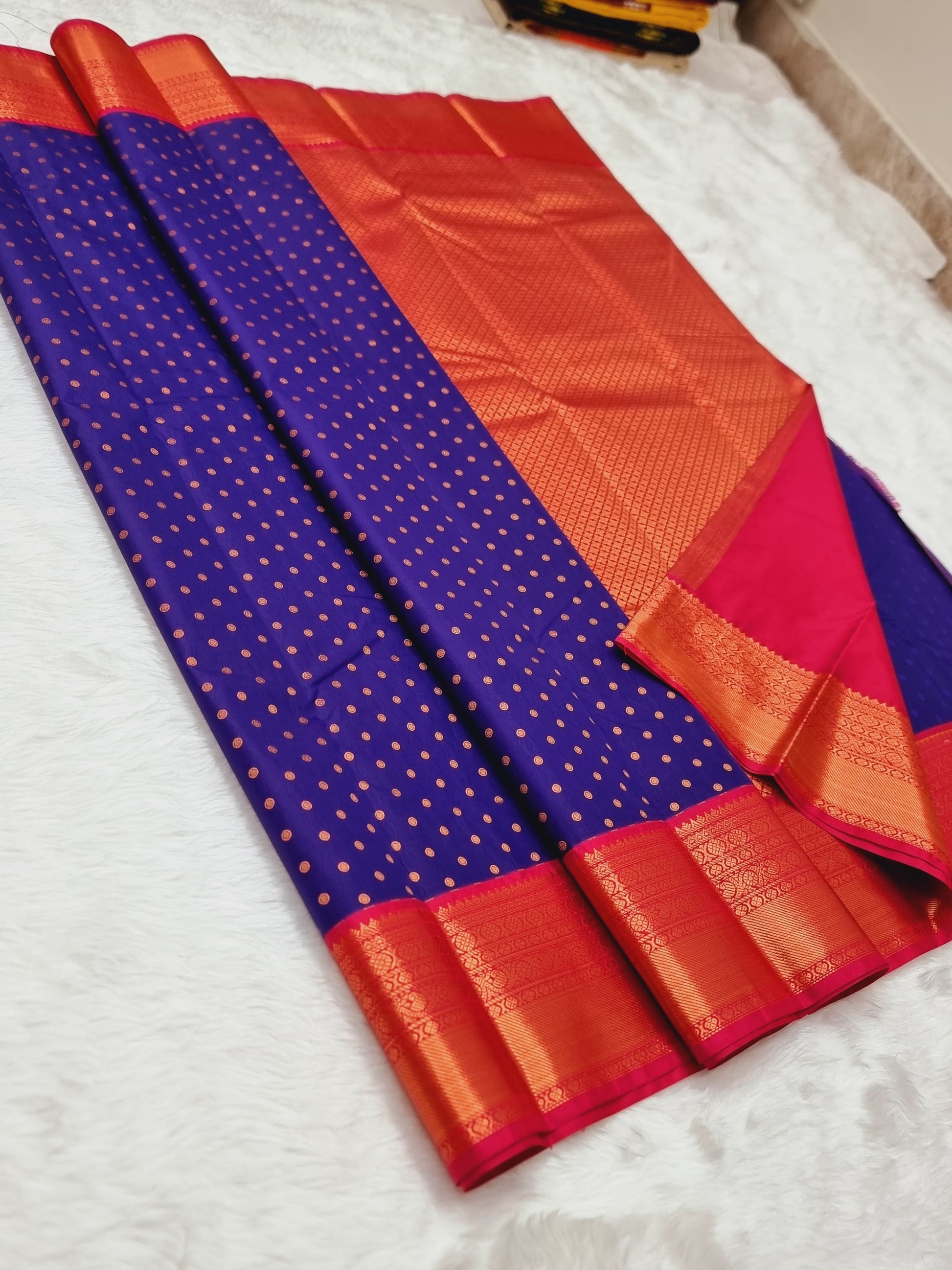 Product Image - Exquisite Kanchipuram Korvai Pattern Silk Saree with Contrast Blouse