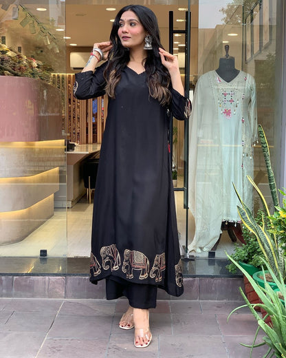 Product Image - X-Lady Festive 2025 Collection: Black Elephant Heavy Suit Set