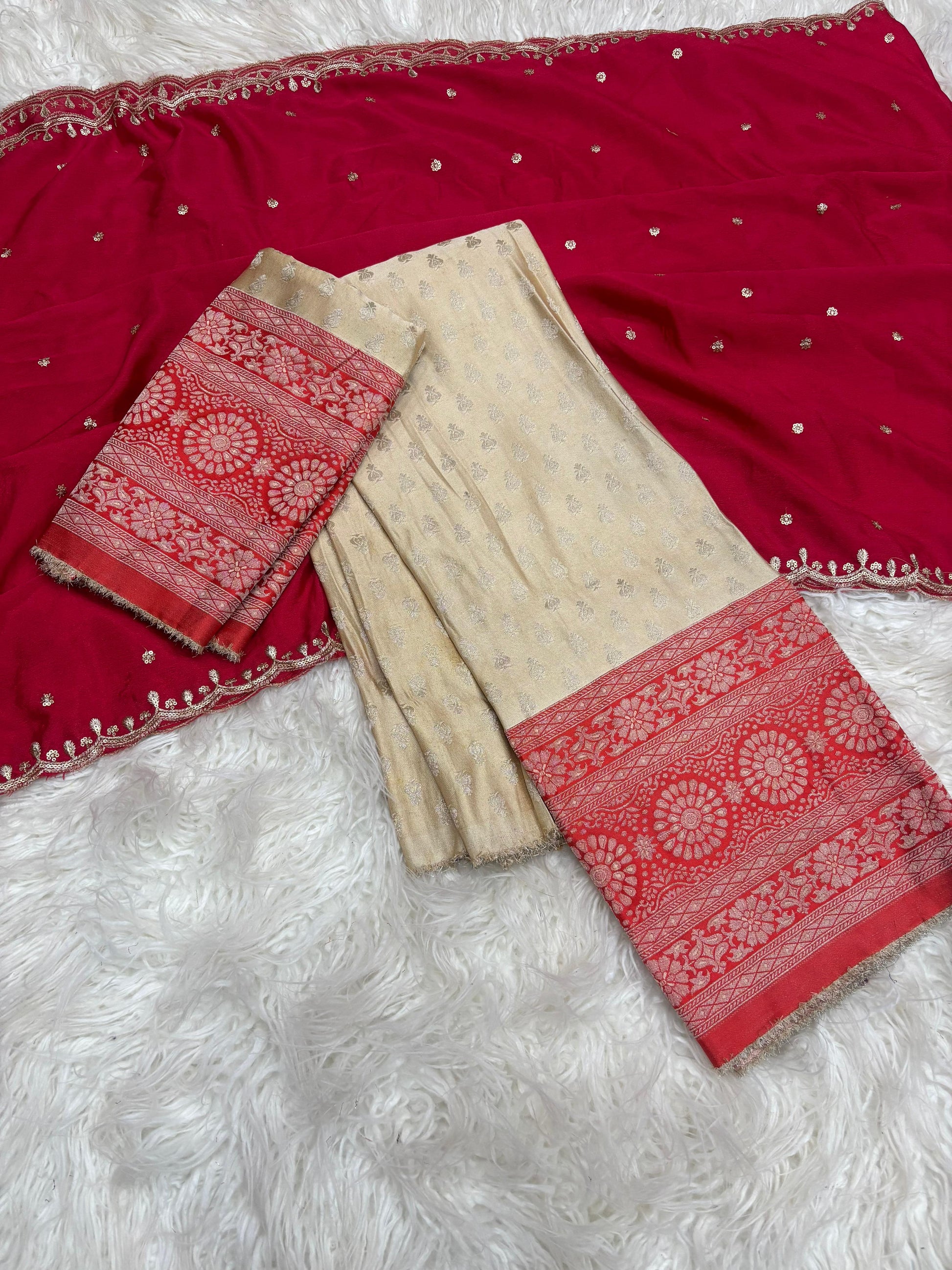 Product Image - Exquisite Pongal Special Designer Saree with Banarasi Border and Chiffon Dupatta - Festive Wear