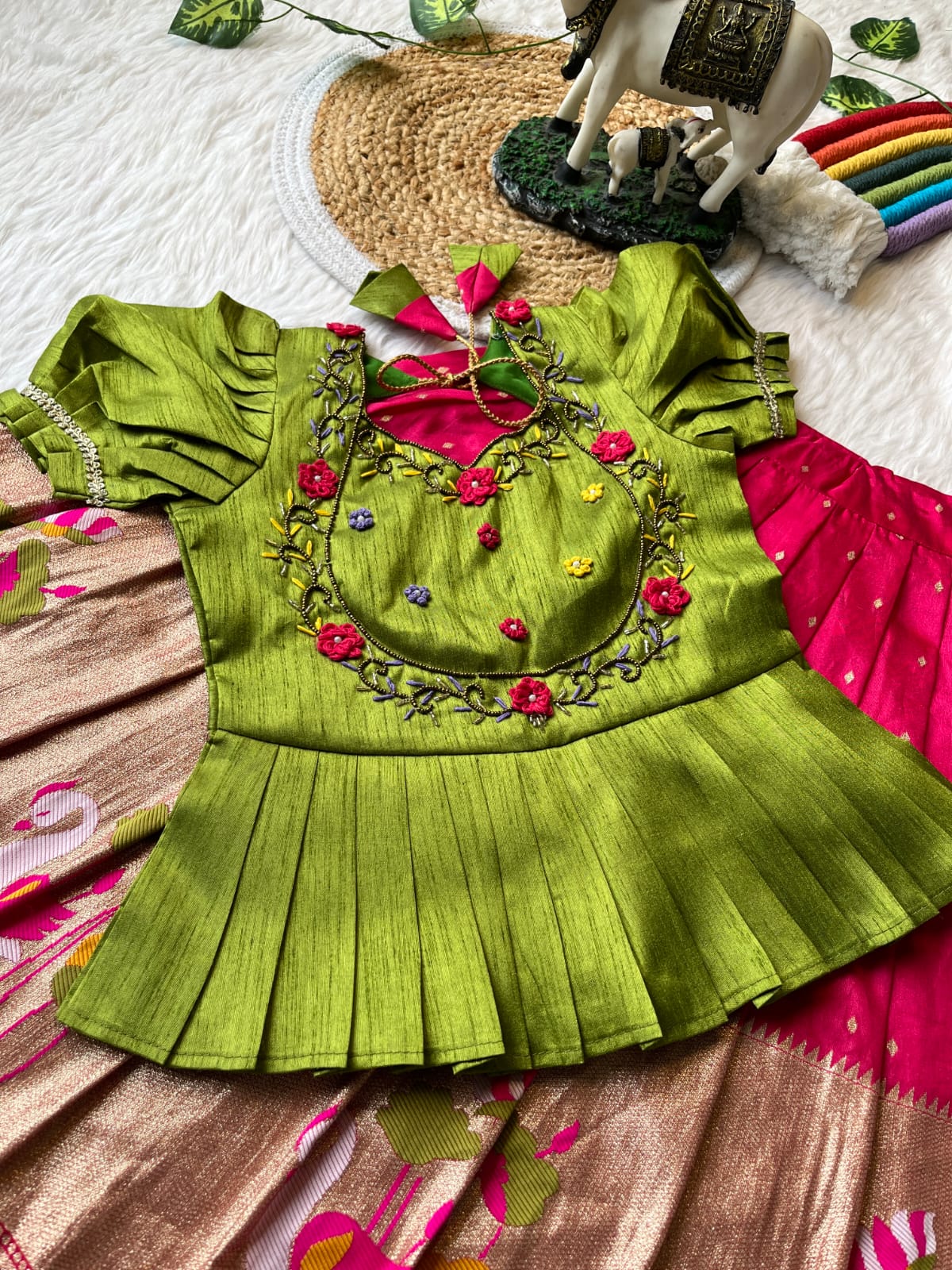 Product Image - Elegant Designer Saree in Georgette Fabric