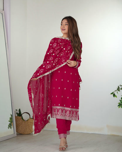 Product Image - Exquisite Pure Blooming Vichitra Silk Kurta with Dupatta Set