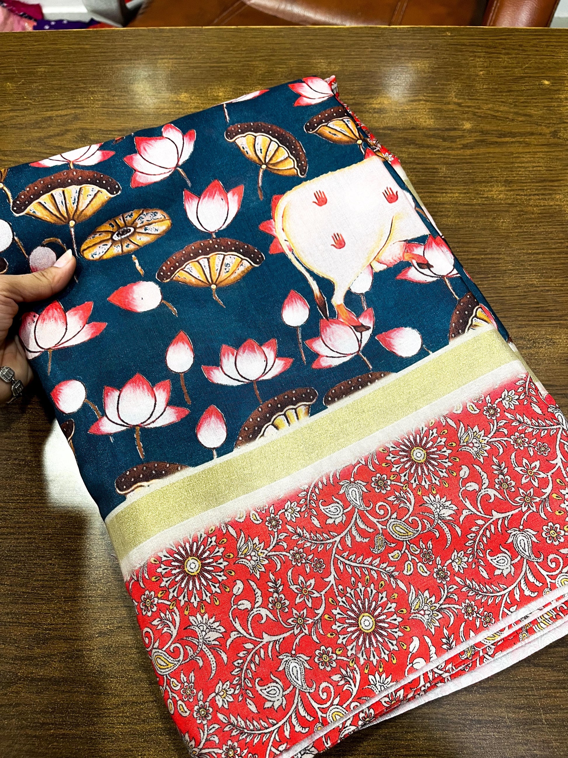 Product Image - Designer Viscose Georgette Saree with Banarasi Embroidery - Perfect for Festive & Wedding Wear
