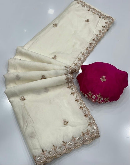 Product Image - Elegant Designer Sarees for Trendsetters - 1