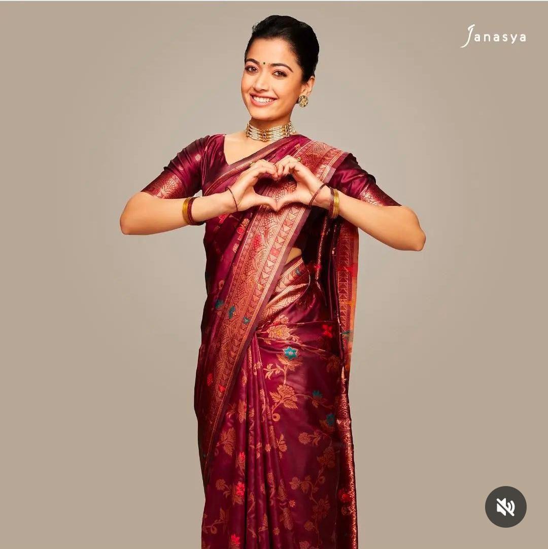Product Image - Organic Banarasi Sarees - Elegant Breathable Ethnic Wear
