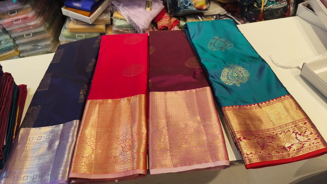 Pure Kanchipuram Pattu Sarees | Authentic Handloom Silk Sarees Online DesiColorClothing