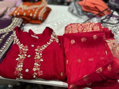Women’s Party Wear Suits | Stylish Ethnic & Festive Suits for Ladies Online DesiColorClothing