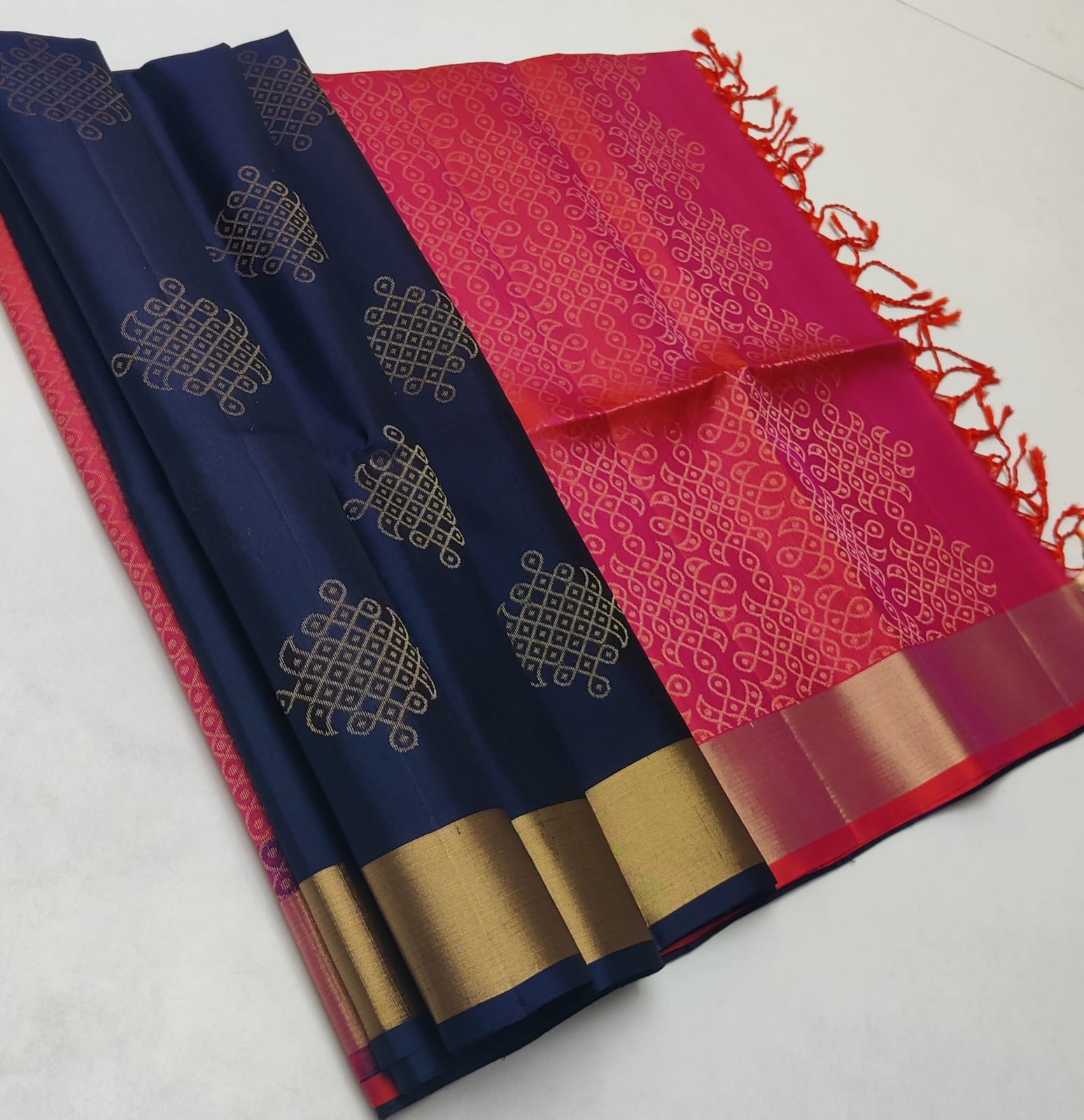 Product Image - Designer Pure Soft Silk Saree with Handloom Craftsmanship