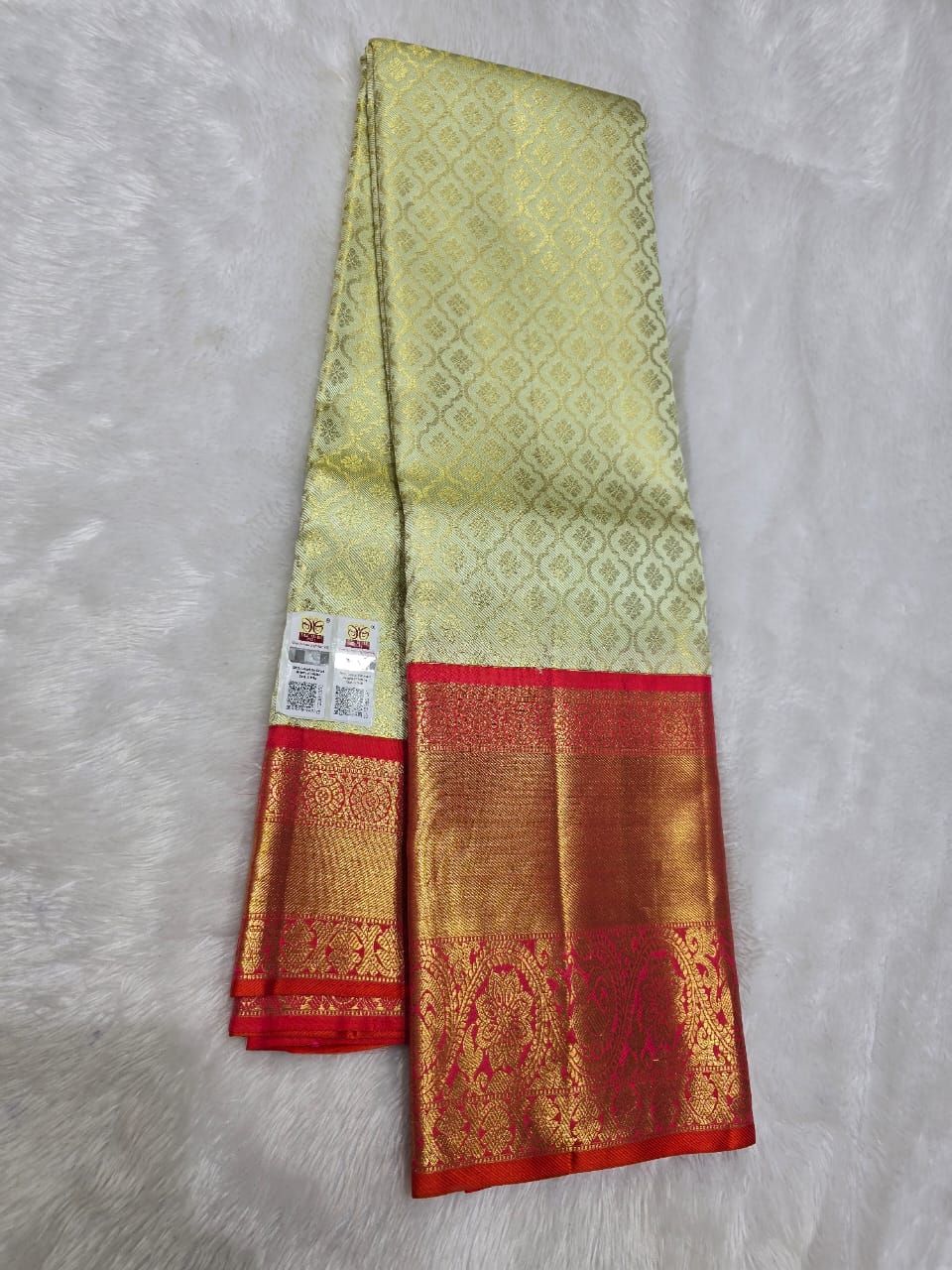Product Image - Elegant Designer Georgette Saree for Festive Occasions