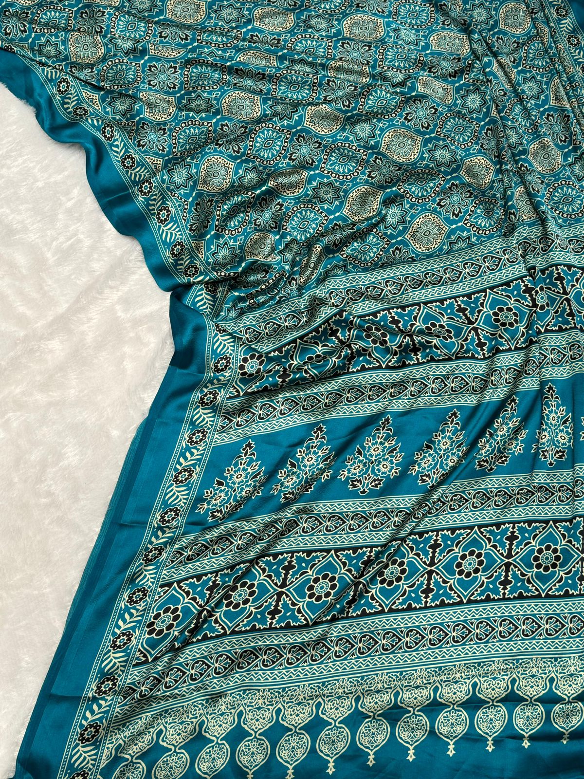 Product Image - Elegant Semi Gajji Bandhej Silk Saree - Perfect Ethnic Wear