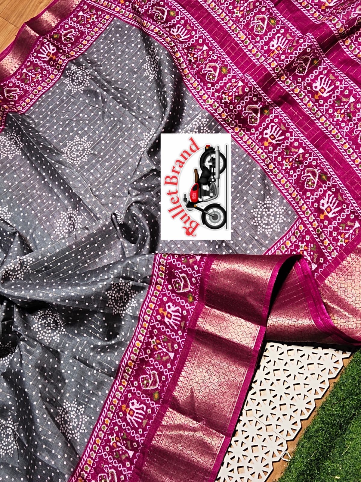 Product Image - Designer Dola Silk Saree with Floral Design & Contrast Border