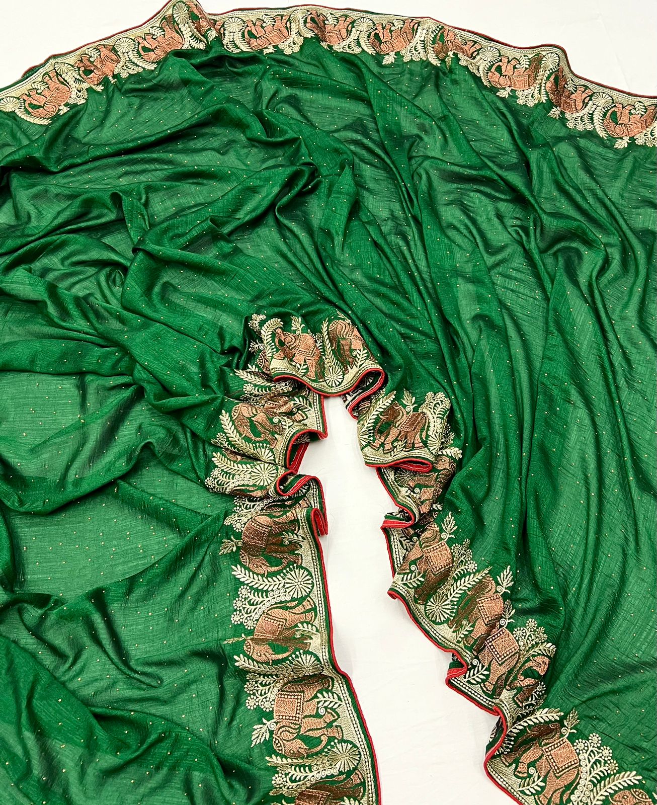 Product Image - Elegant Designer Vichitra Silk Saree with Zari and Stone Work | Festive Wear