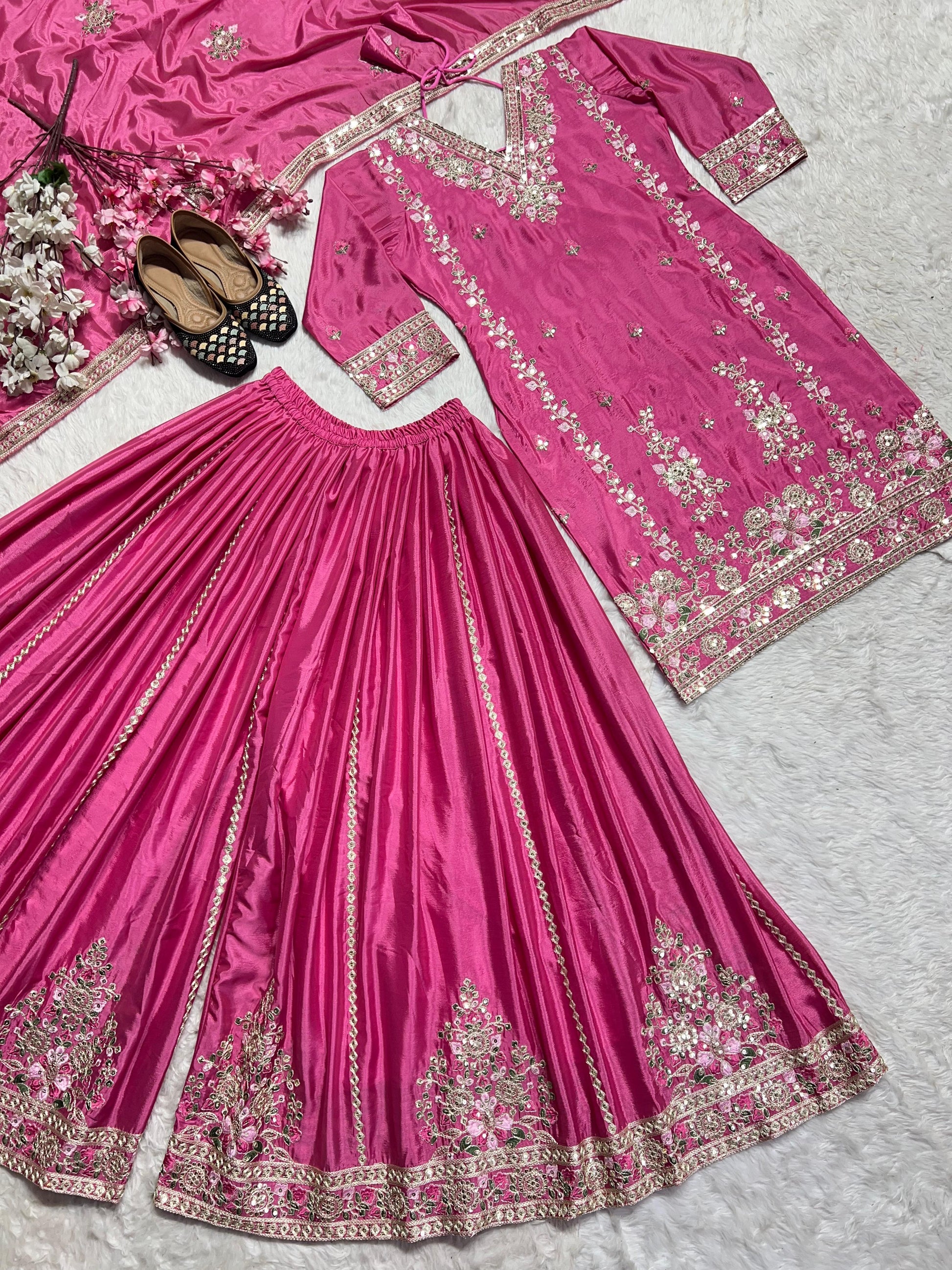 Product Image - Pure chinnon suit 