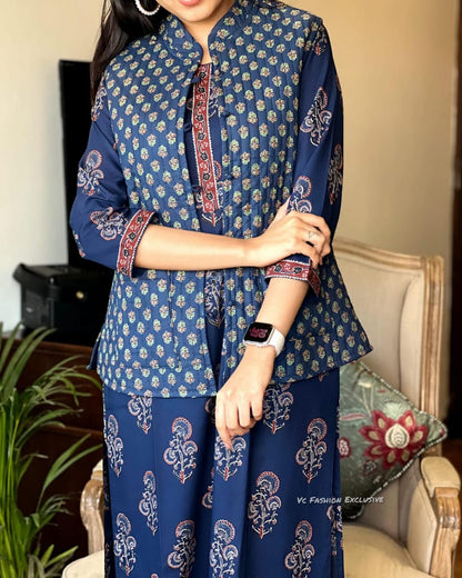 Product Image - Voluminous Jacket Suit Set - Elegant Cotton Ethnic Wear
