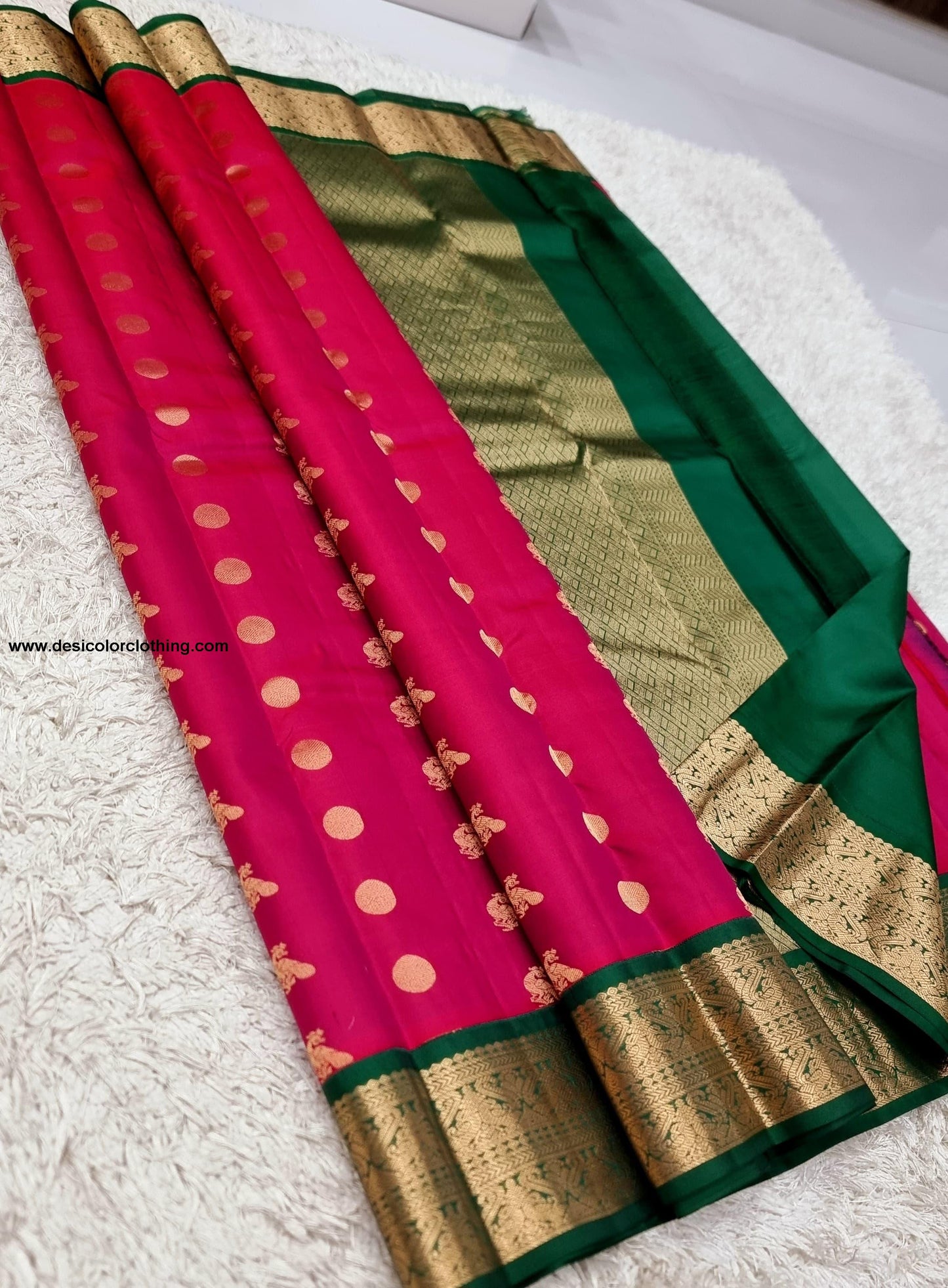 Kanchipuram 100% Pure Korvai Pattern Gold Zari Silk Saree