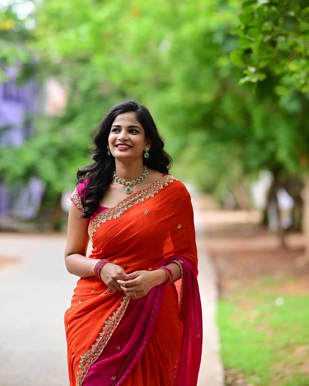Product Image - Elegant Chinnon Saree with Heavy Embroidery and Jari Work