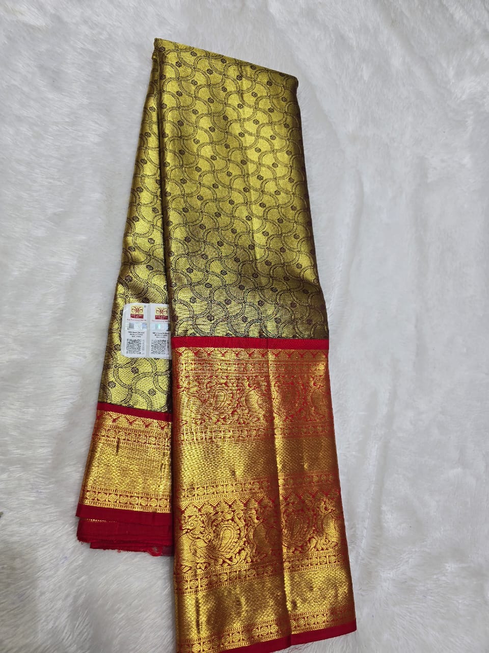 Product Image - Elegant Designer Georgette Saree for Festive Occasions