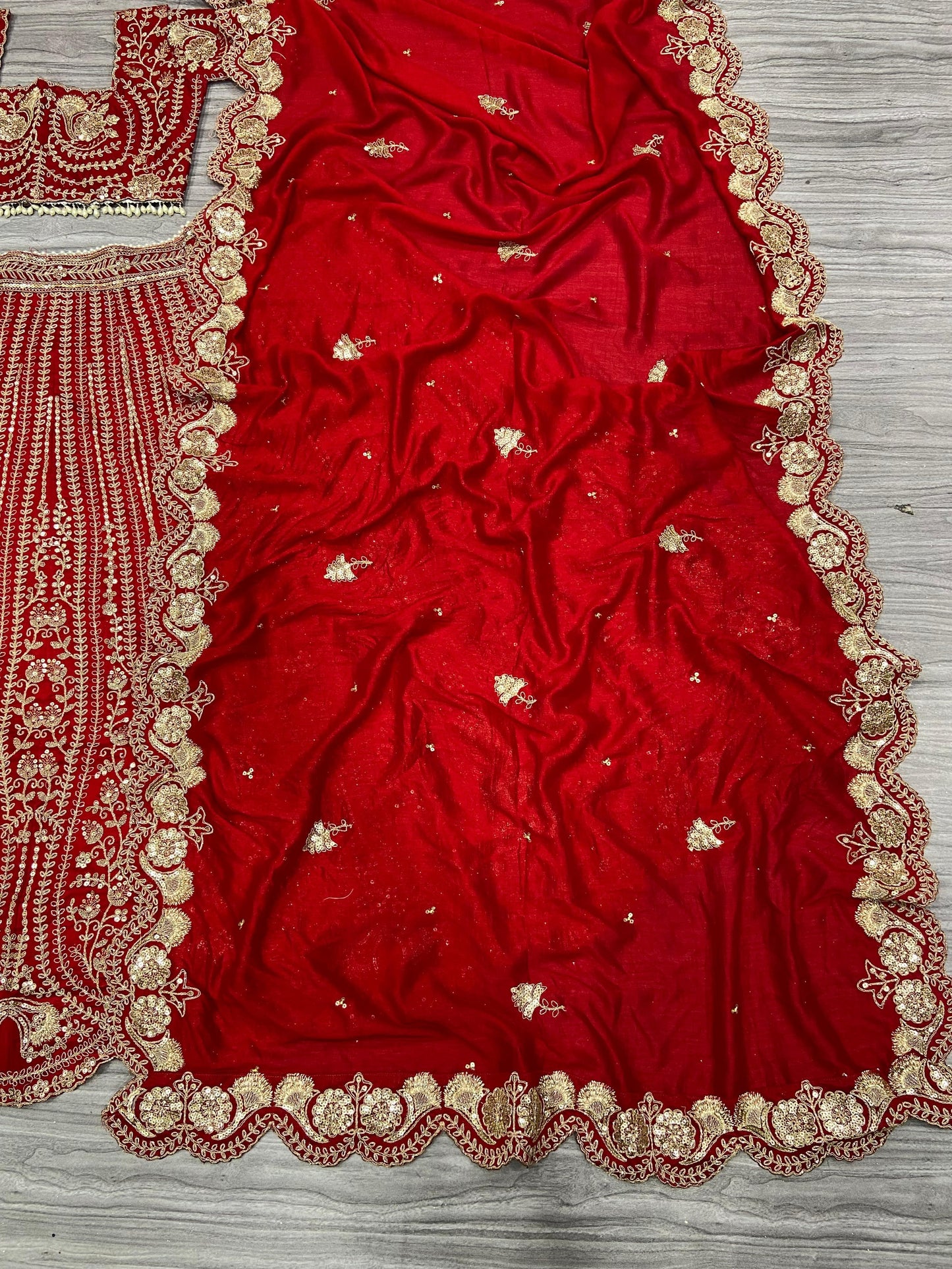Product Image - Stunning Designer Lehenga Red