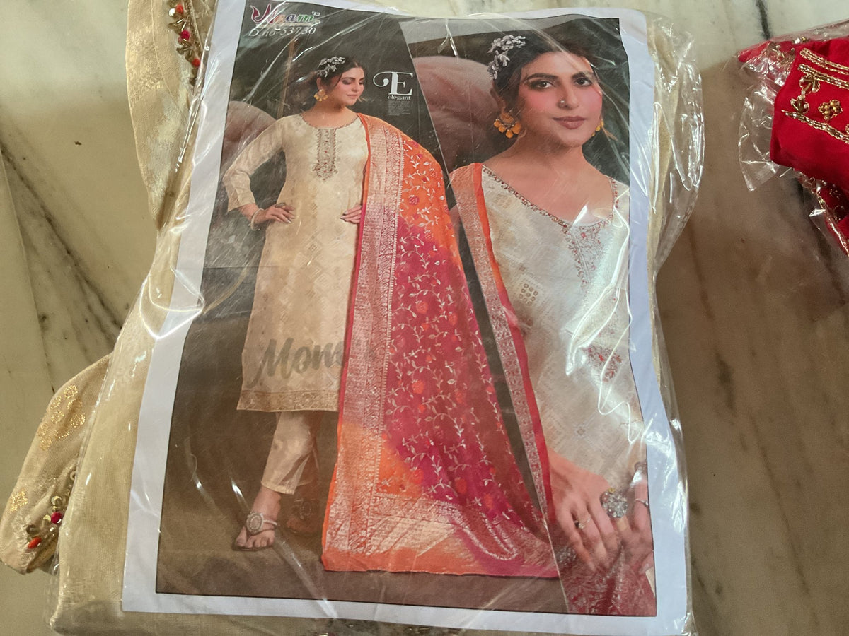 Product Image - Elegant Chander Silk Designer Suits for Every Occasion - 4