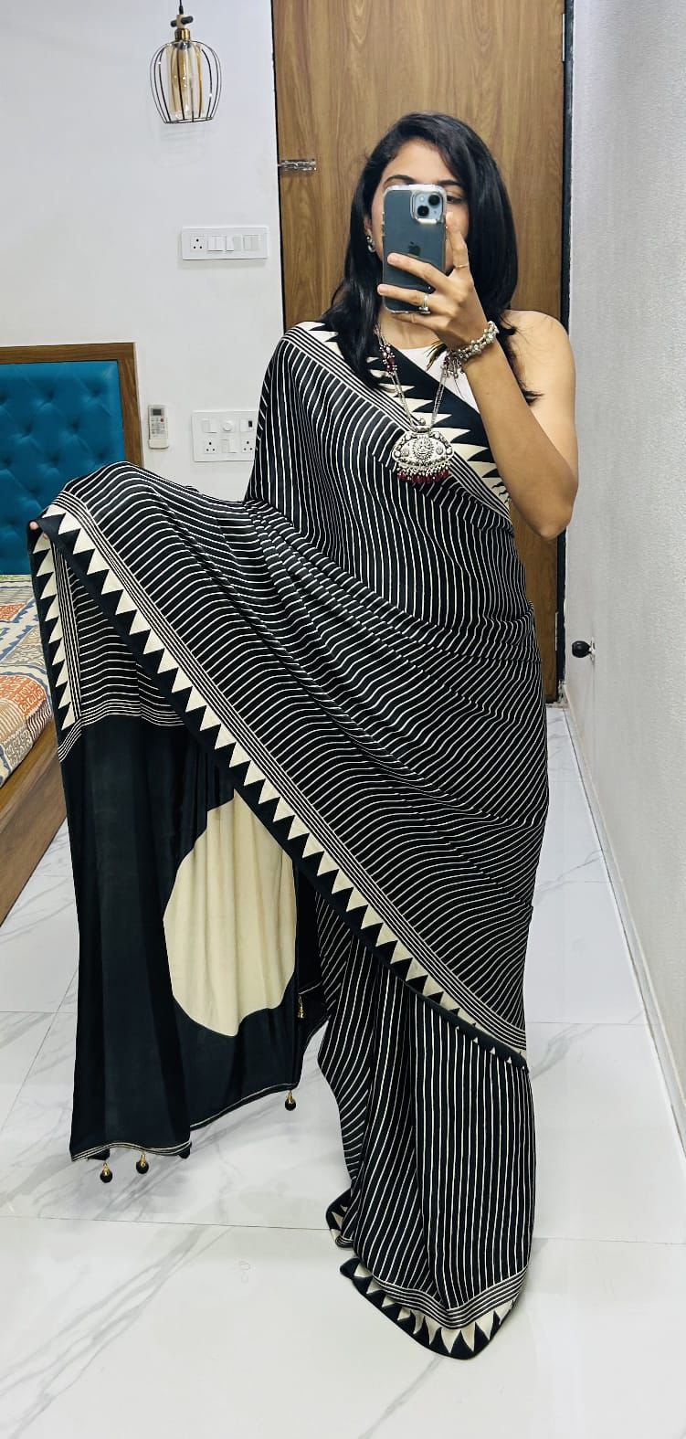 Product Image - Designer Georgette Saree for Weddings and Festive Occasions