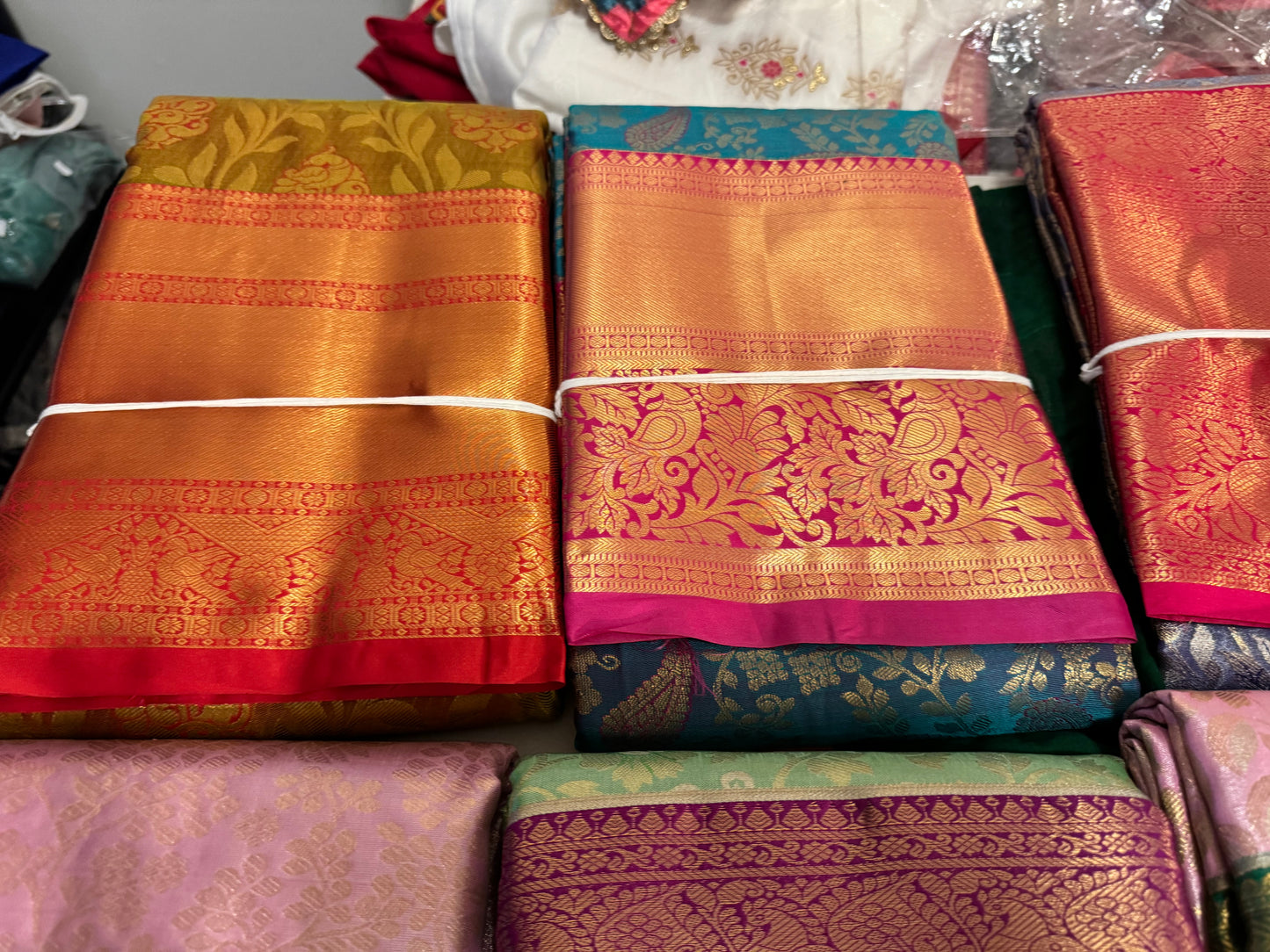 Kachipuram pattu saree