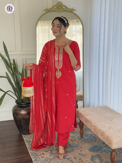 Elegant Designer Suits – Graceful Styles for Modern Occasions