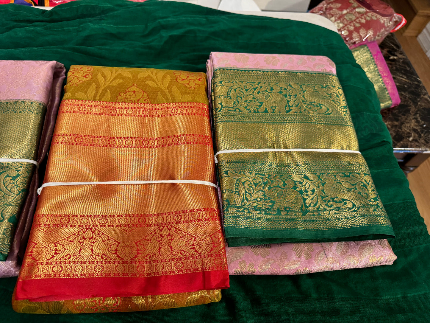 Kachipuram pattu saree