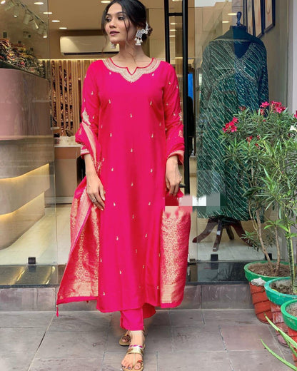 Elegant Party Wear Designer Suits – Perfect for Celebrations & Special Events