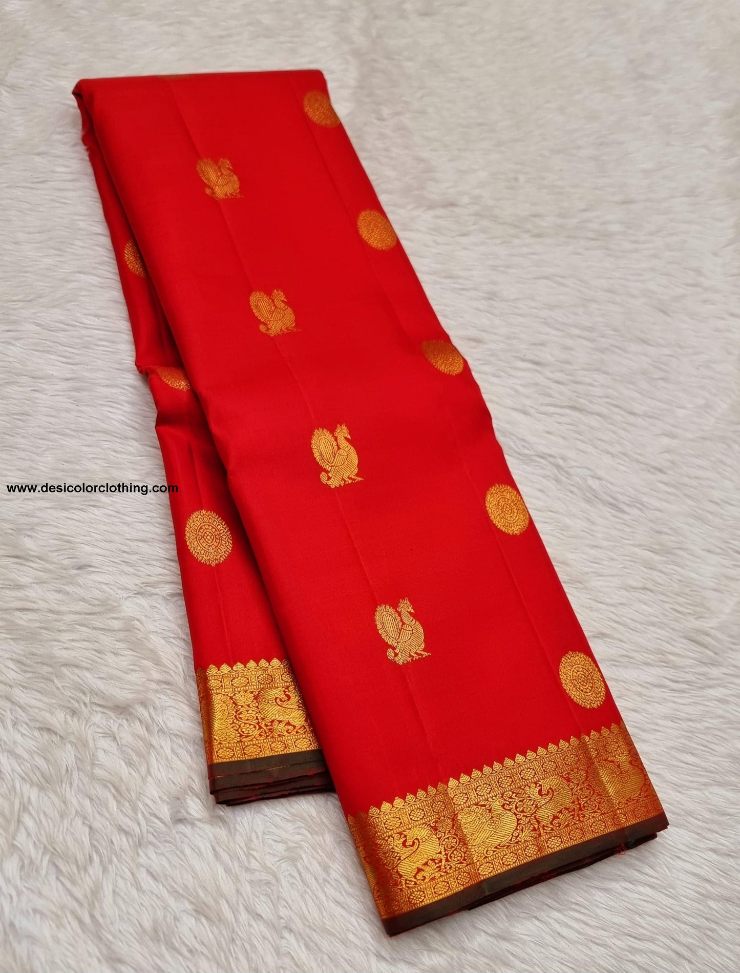 Beautiful Hand-Painted Organza Silk Saree – A Blend of Artistry and Elegance