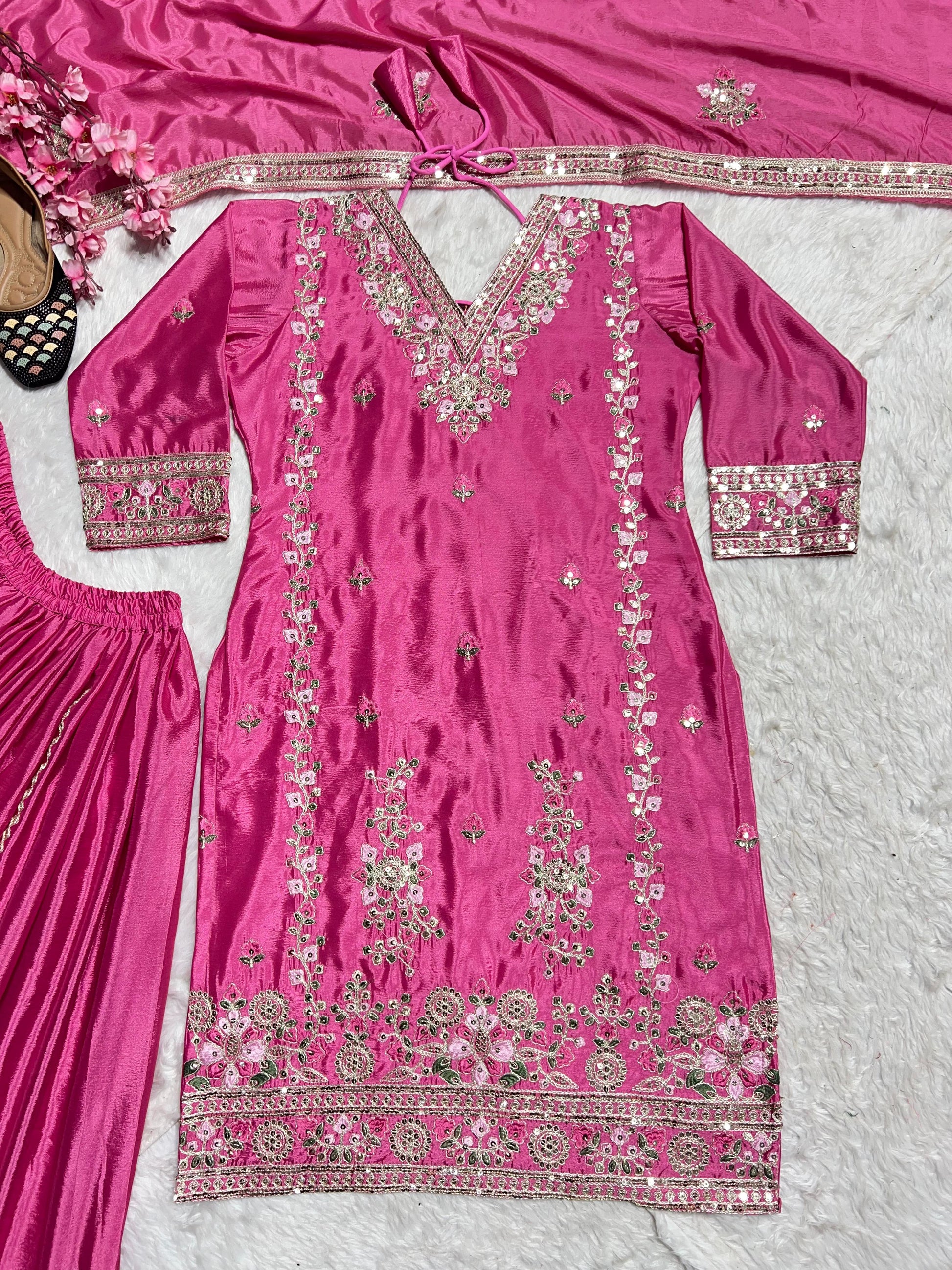 Product Image - Pure chinnon suit 