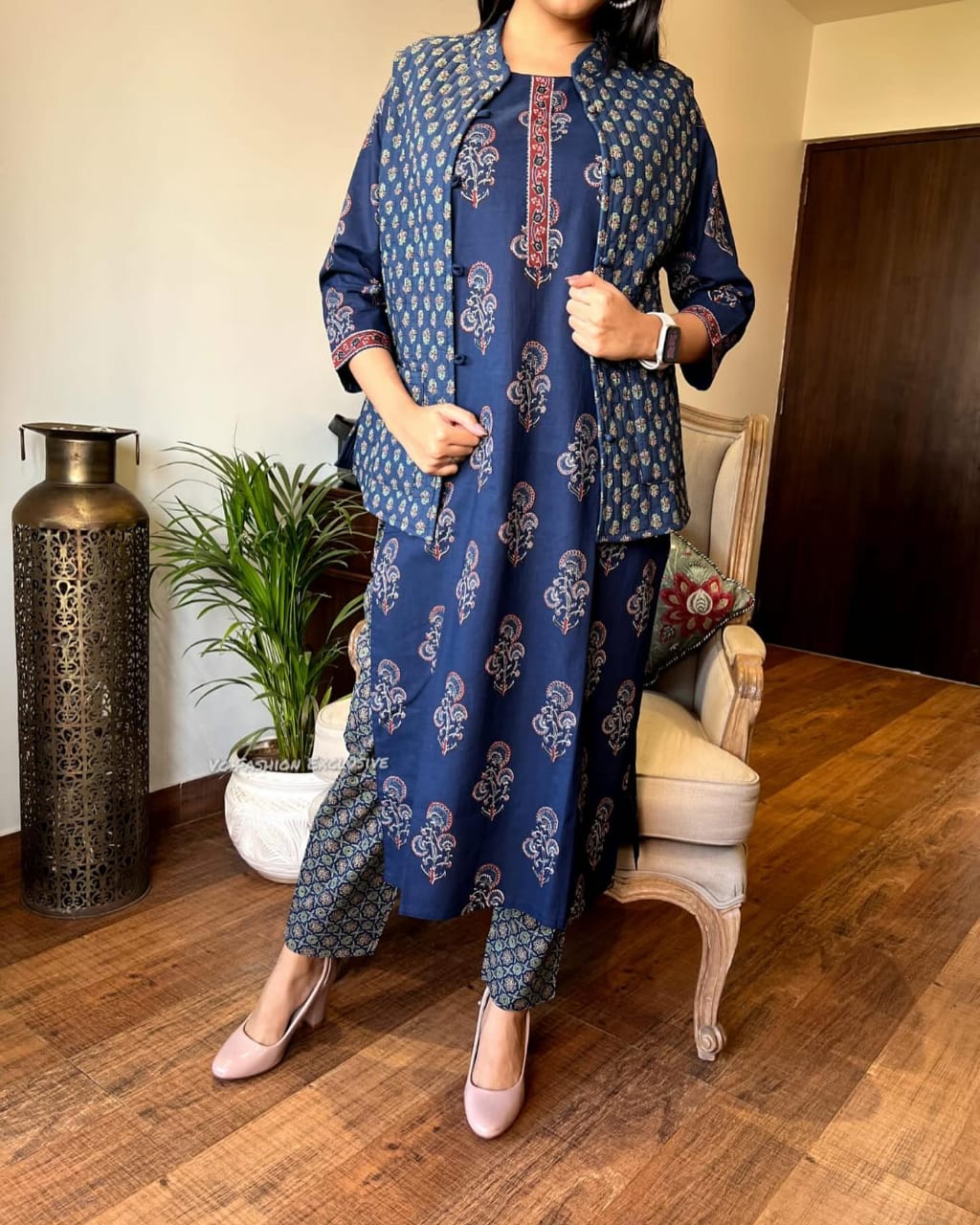 Product Image - Voluminous Jacket Suit Set - Elegant Cotton Ethnic Wear