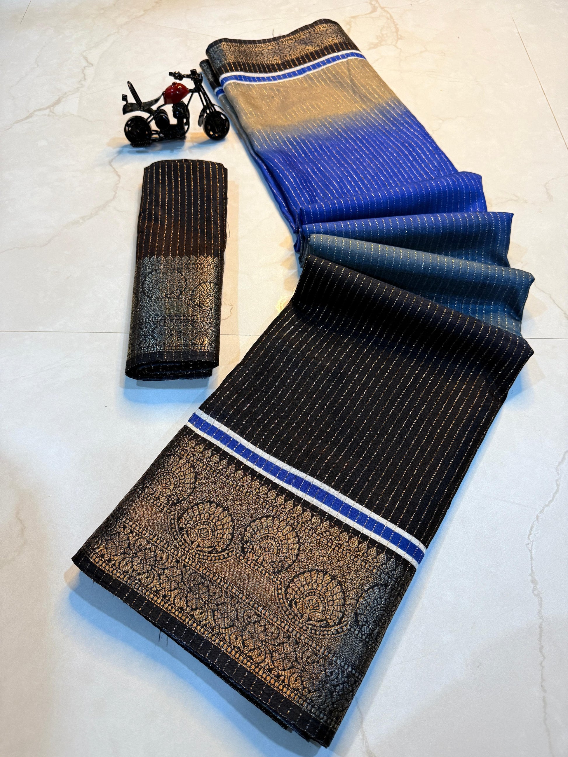 Product Image - Elegant Soft Kanjivaram Silk Saree with Zari Weaving