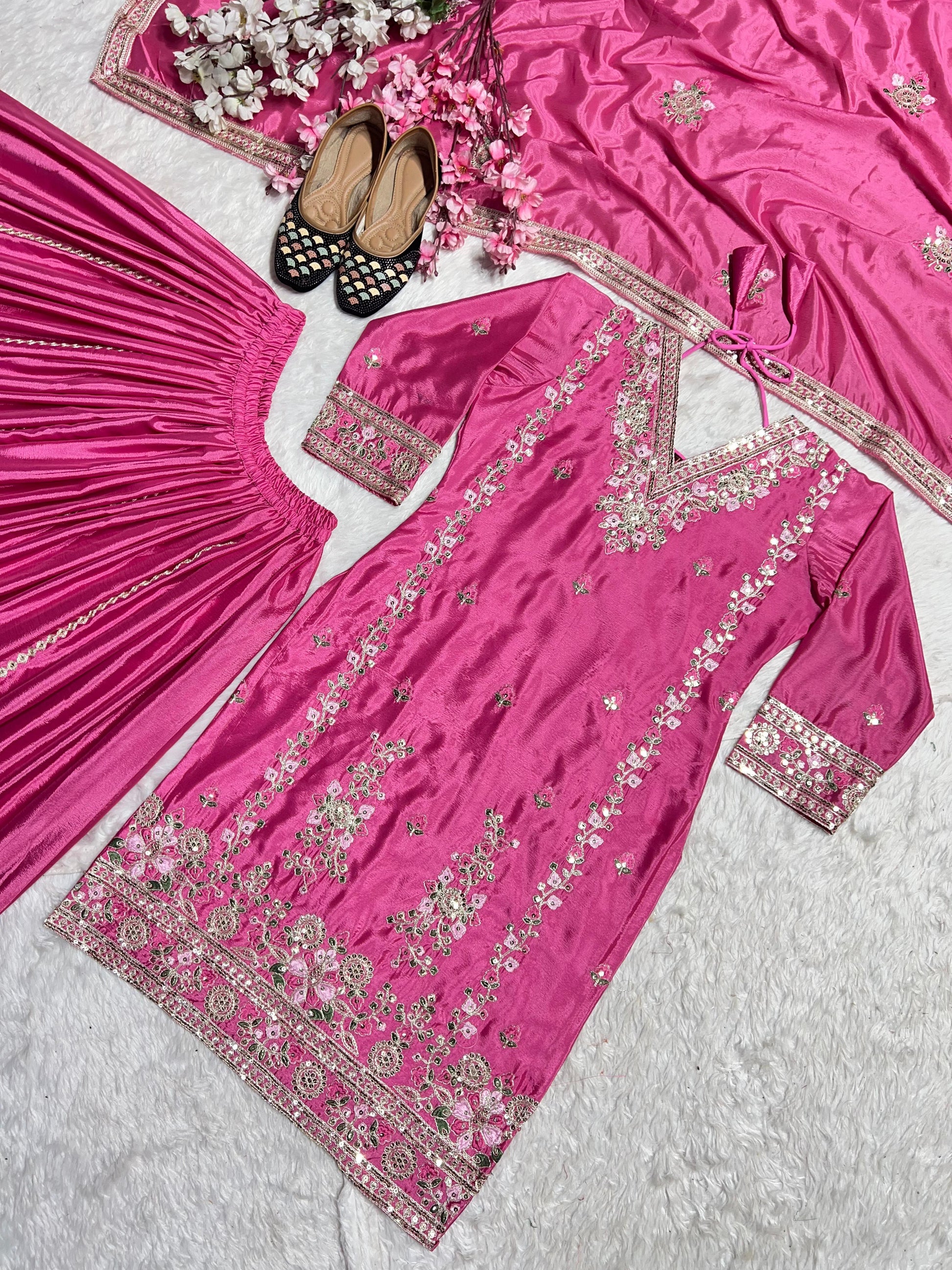 Product Image - Pure chinnon suit 