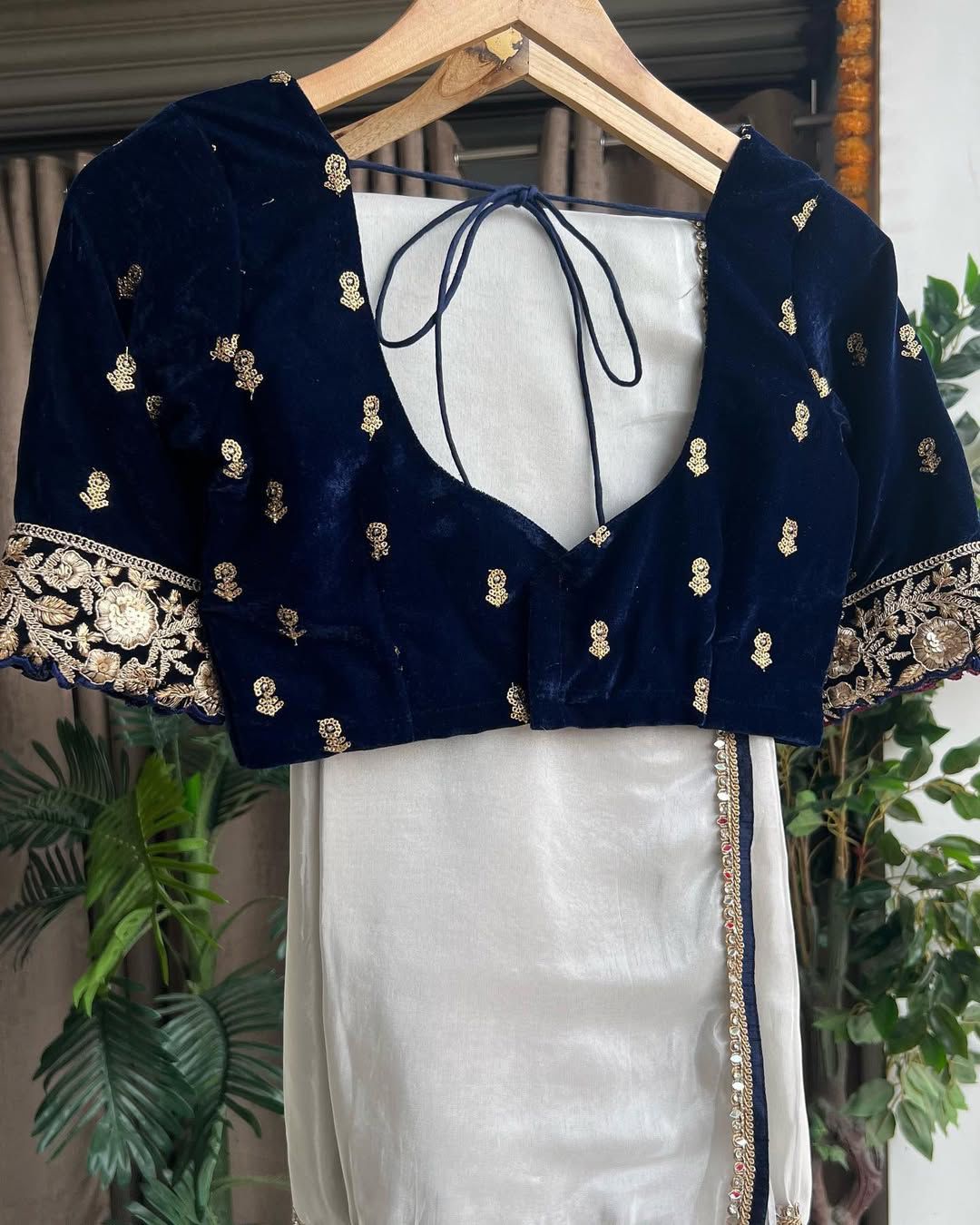 Product Image - Designer Mirror Lace Saree with Velvet Embroidery Blouse