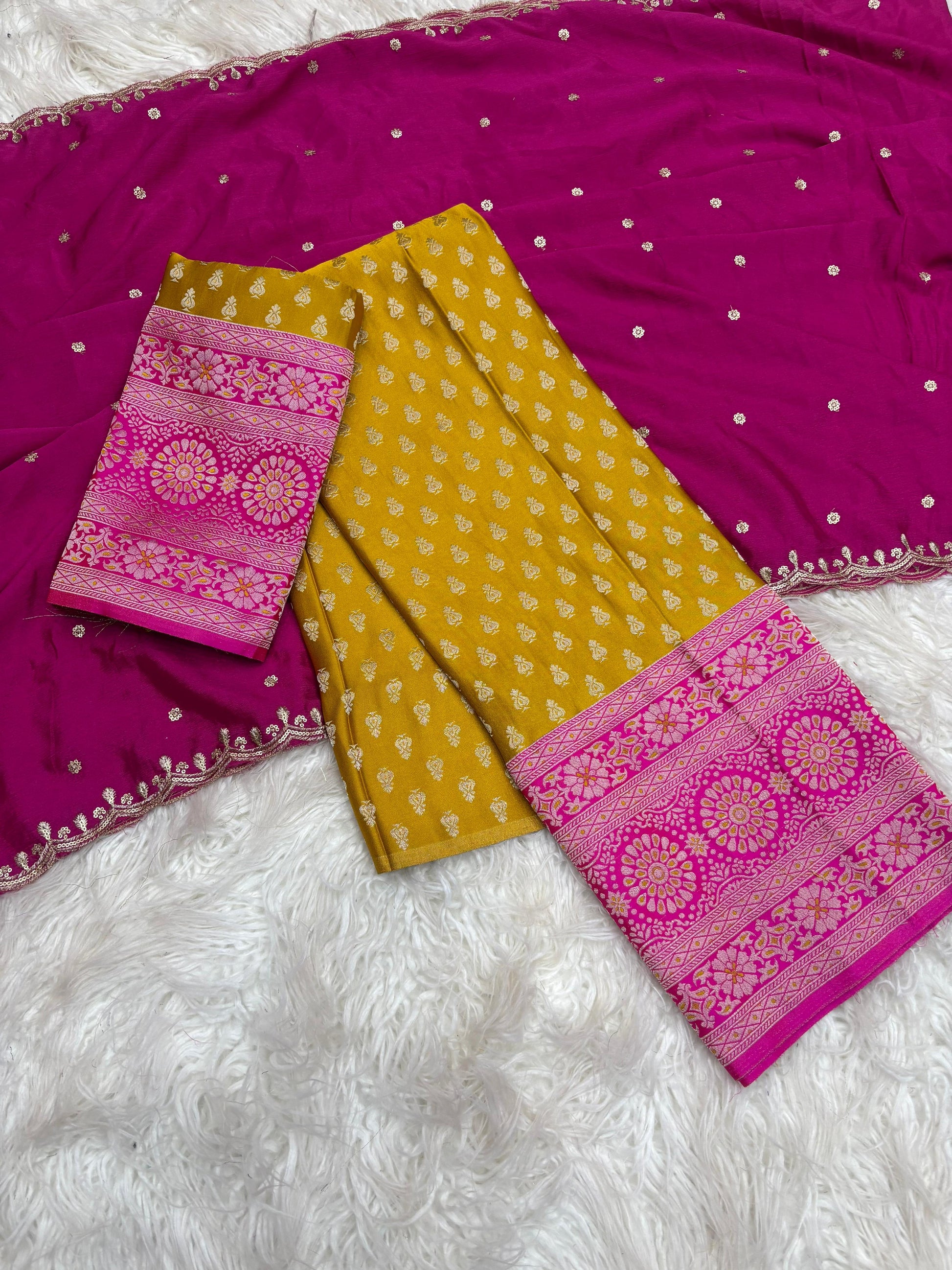 Product Image - Exquisite Pongal Special Designer Saree with Banarasi Border and Chiffon Dupatta - Festive Wear