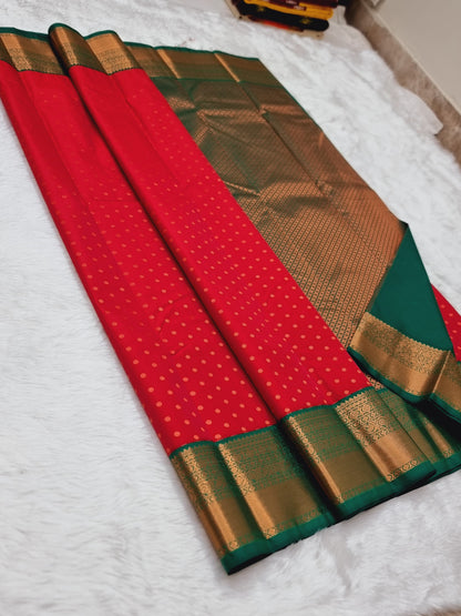 Product Image - Exquisite Kanchipuram Korvai Pattern Silk Saree with Contrast Blouse