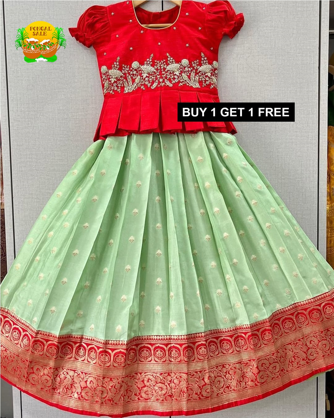 Product Image - Elegant Designer Georgette Saree for Festive and Wedding Wear