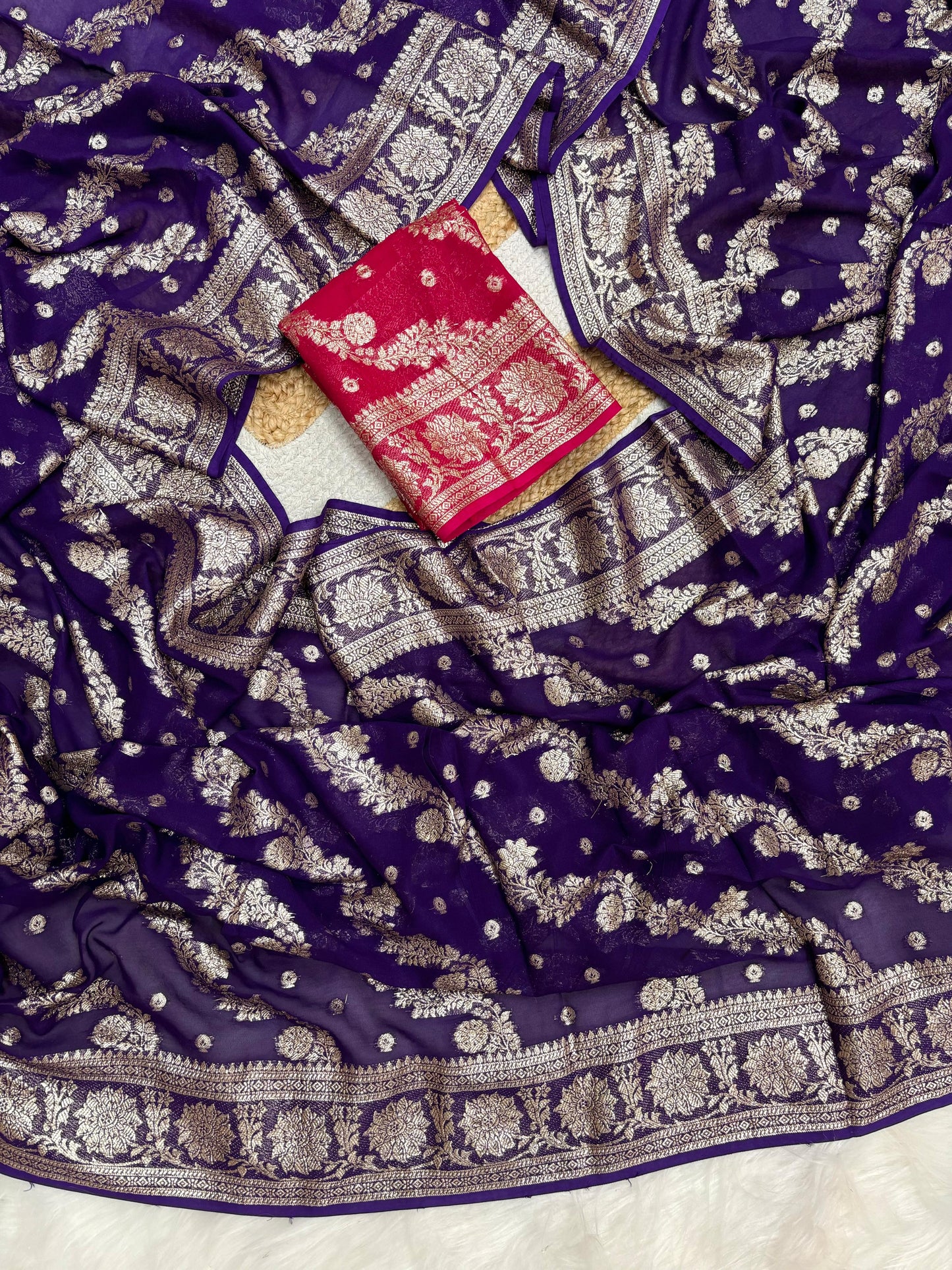 Product Image - Elegant Viscose Georgette Saree with Zari Weaving - Festive Wear