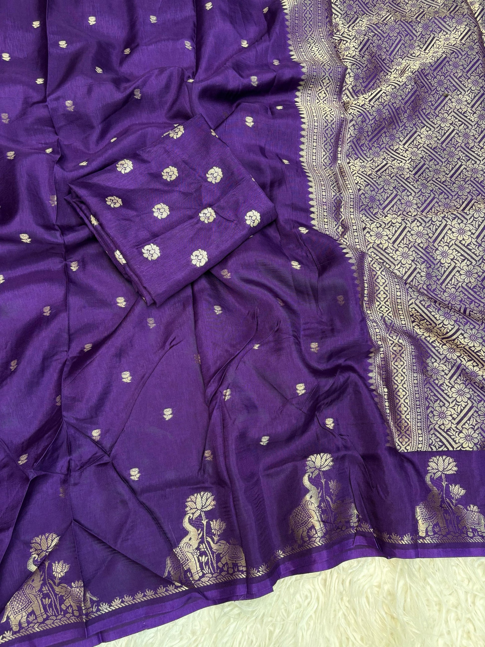 Product Image - Designer Viscose Saree for Festive and Wedding Attire