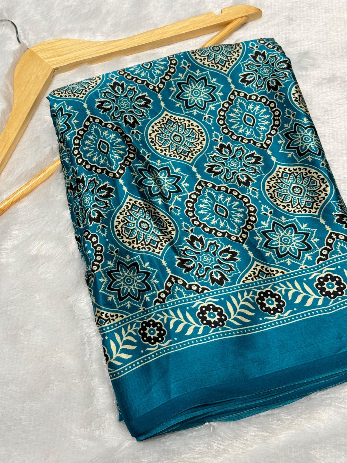 Product Image - Elegant Semi Gajji Bandhej Silk Saree - Perfect Ethnic Wear