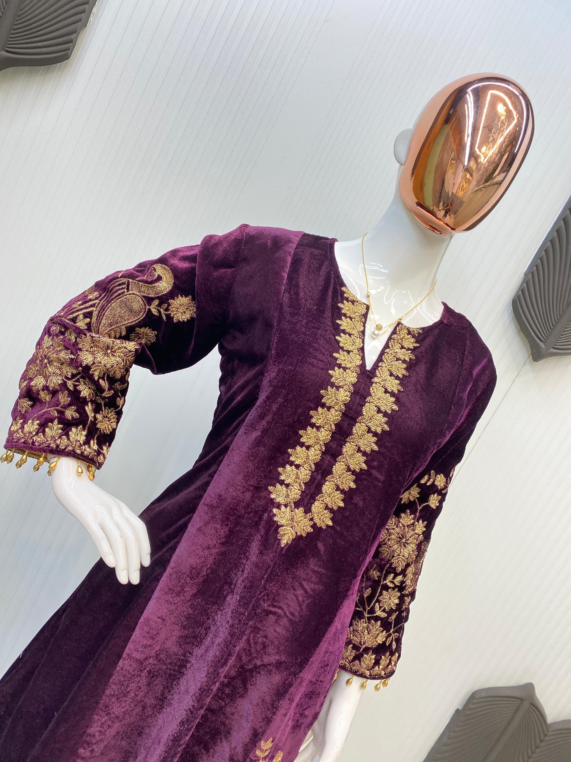 Product Image - Luxurious Velvet Embroidery Work Designer Saree for Festive Wear