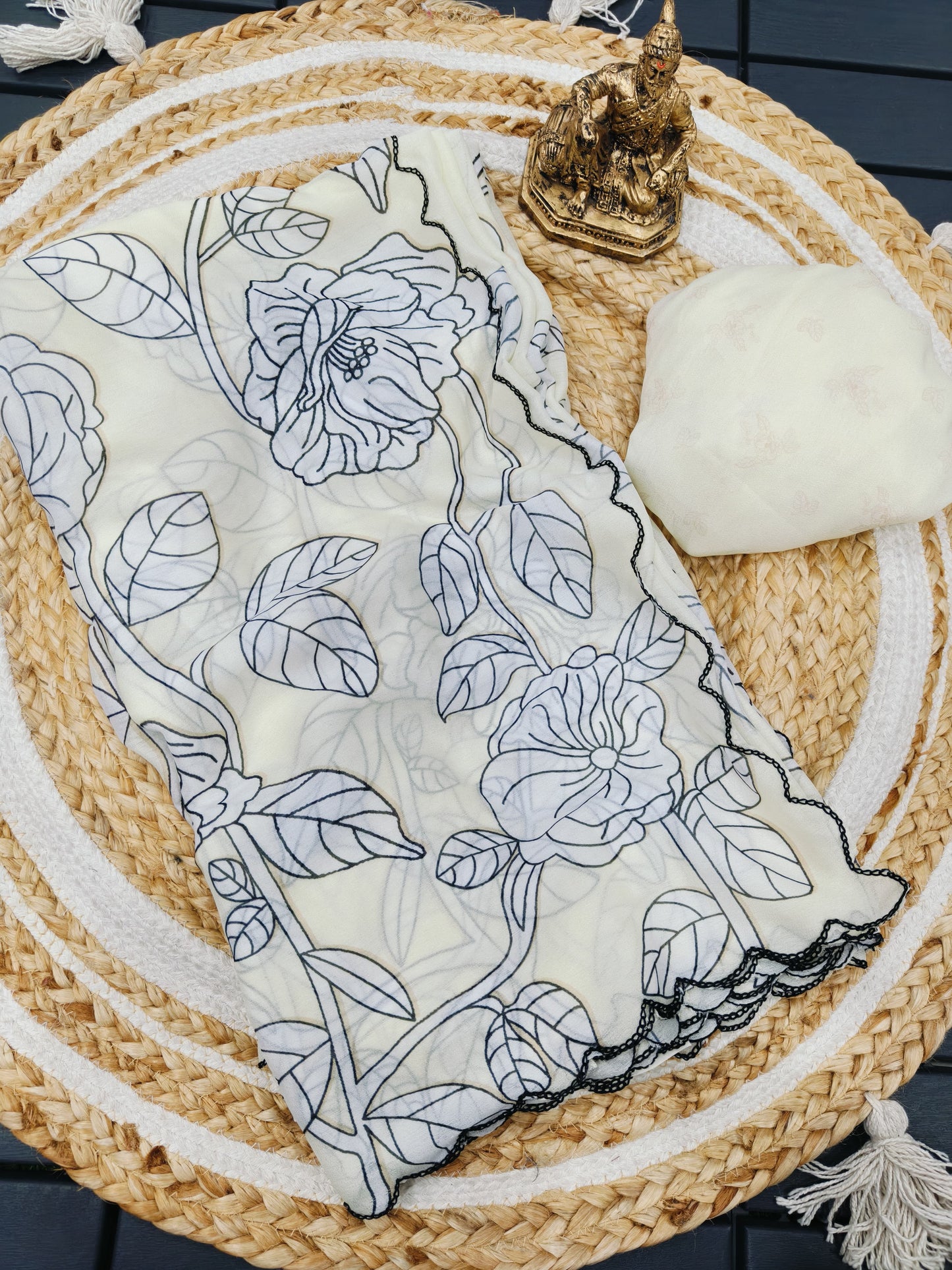 Product Image - Leaf Brasso Designer Saree