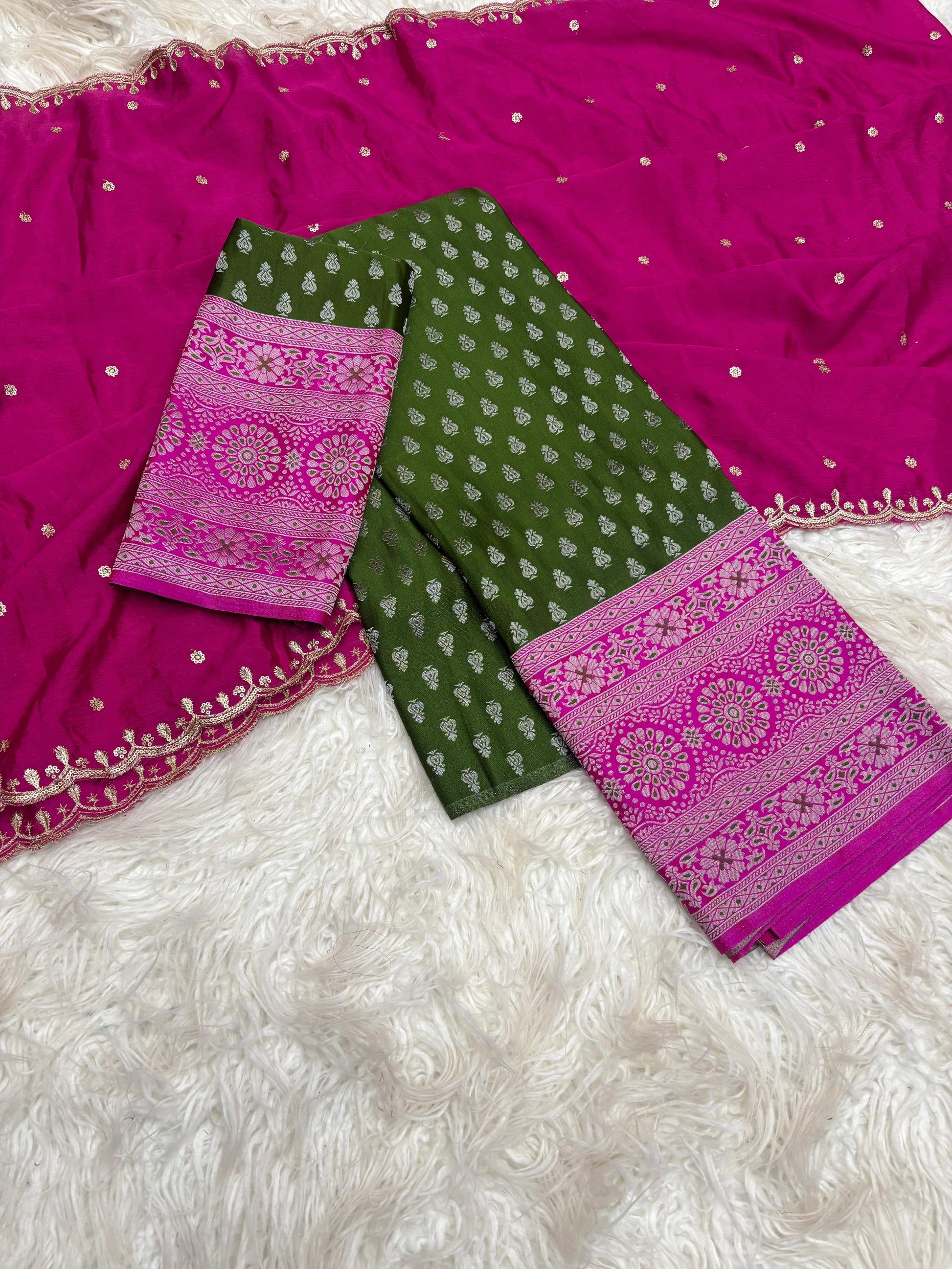 Product Image - Exquisite Pongal Special Designer Saree with Banarasi Border and Chiffon Dupatta - Festive Wear