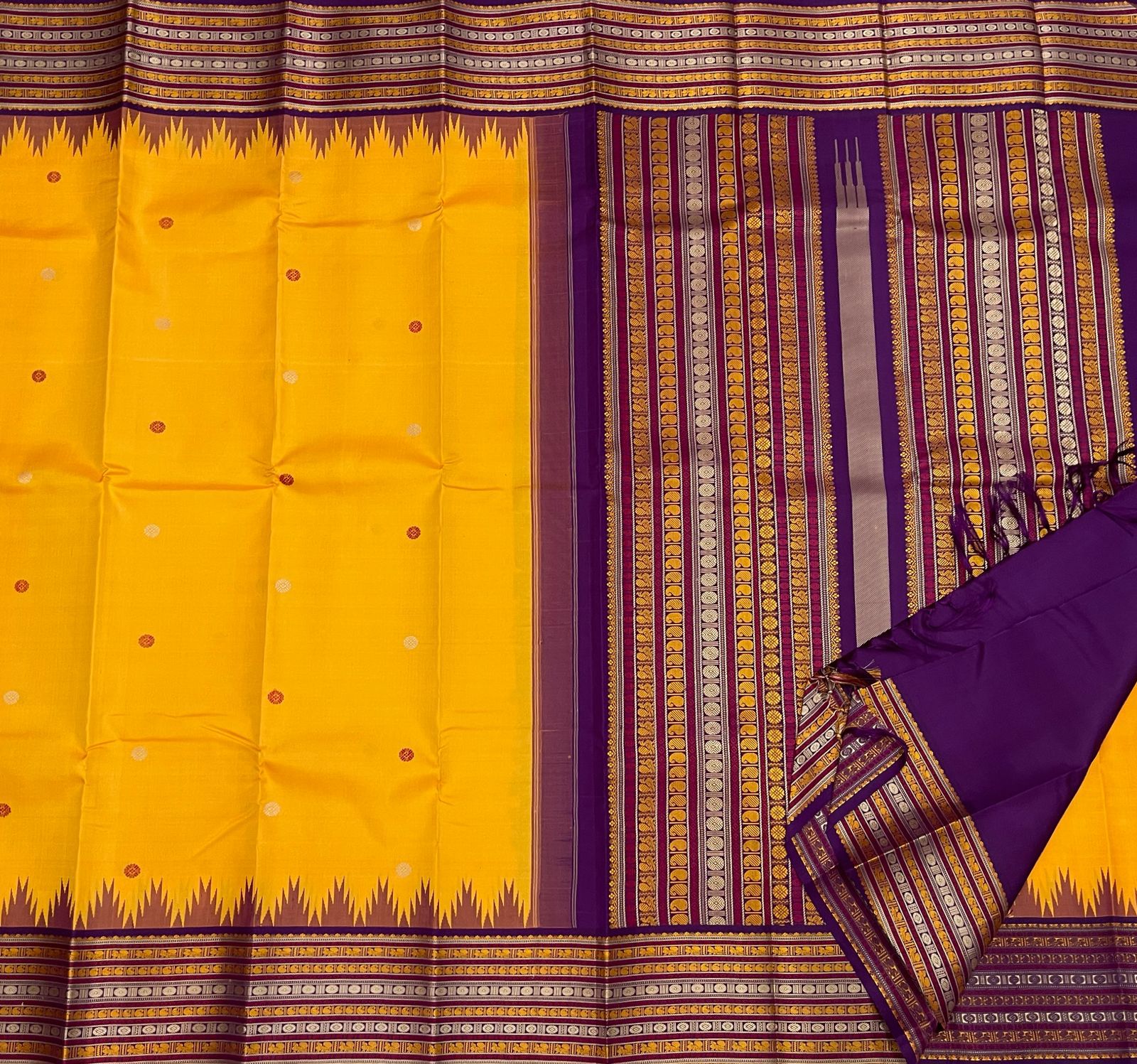 Product Image - Exquisite Kanchipuram Pure Silk Handloom Saree