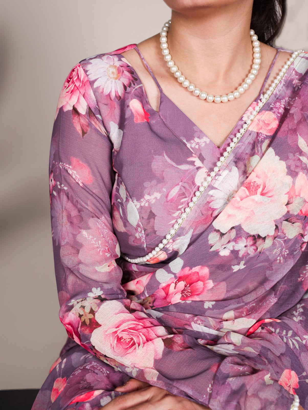 Product Image - Elegant Weightless Marbal Georgette Saree with Pearl Lace Border