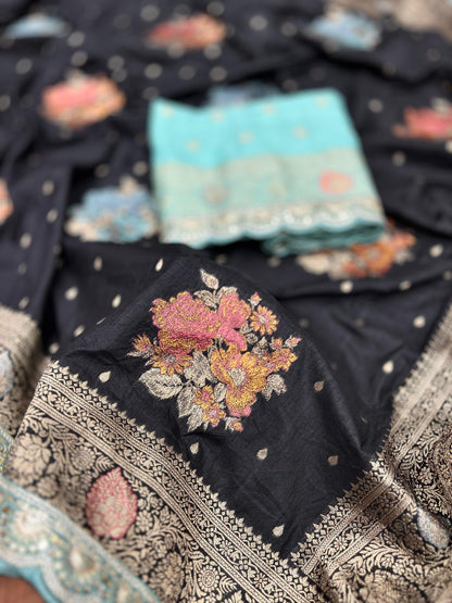 Product Image - Exquisite Designer Pure Silk Saree with Georgette Fabric - Festive Wear