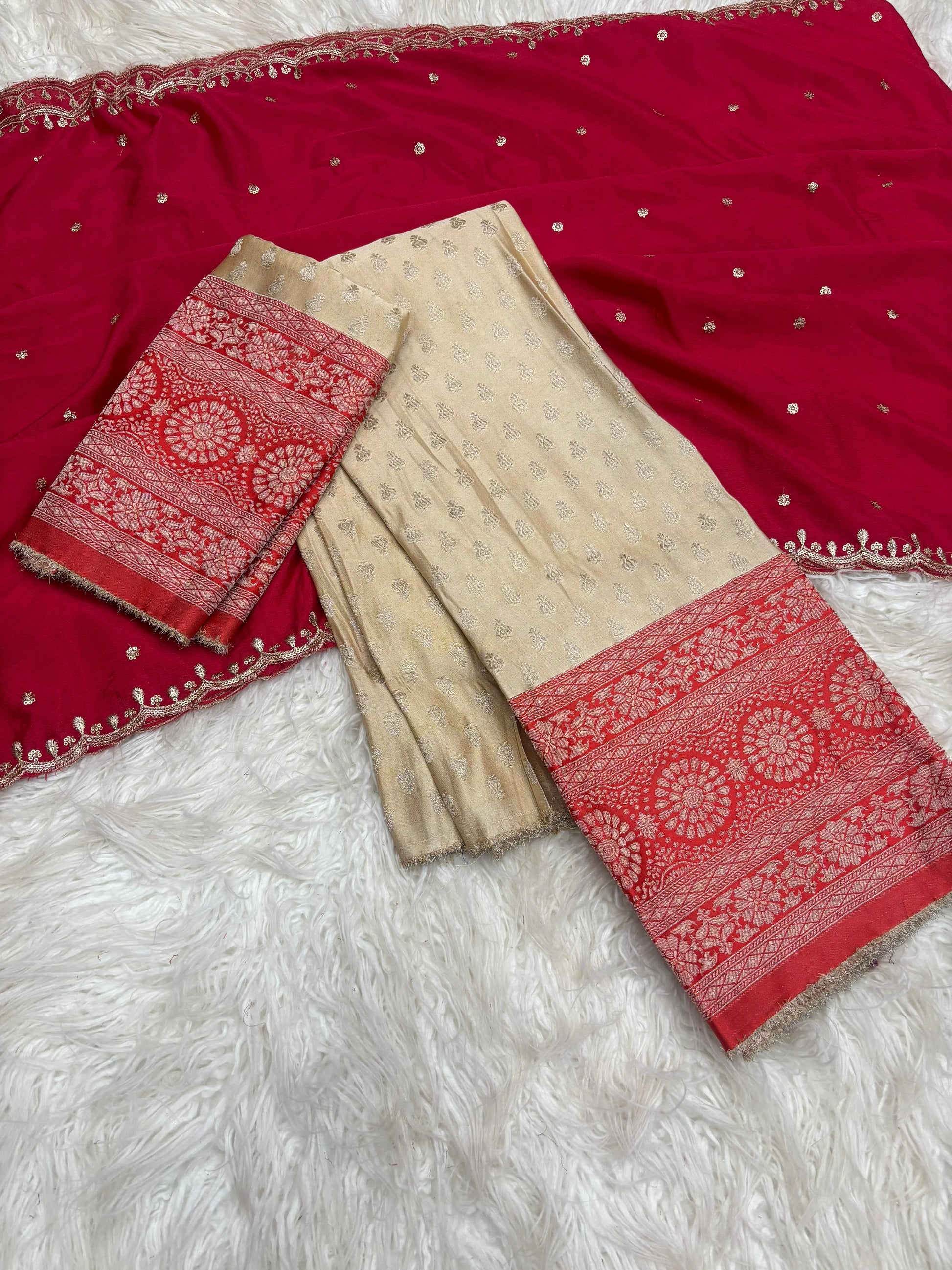 Product Image - Exquisite Pongal Special Designer Saree with Banarasi Border and Chiffon Dupatta - Festive Wear